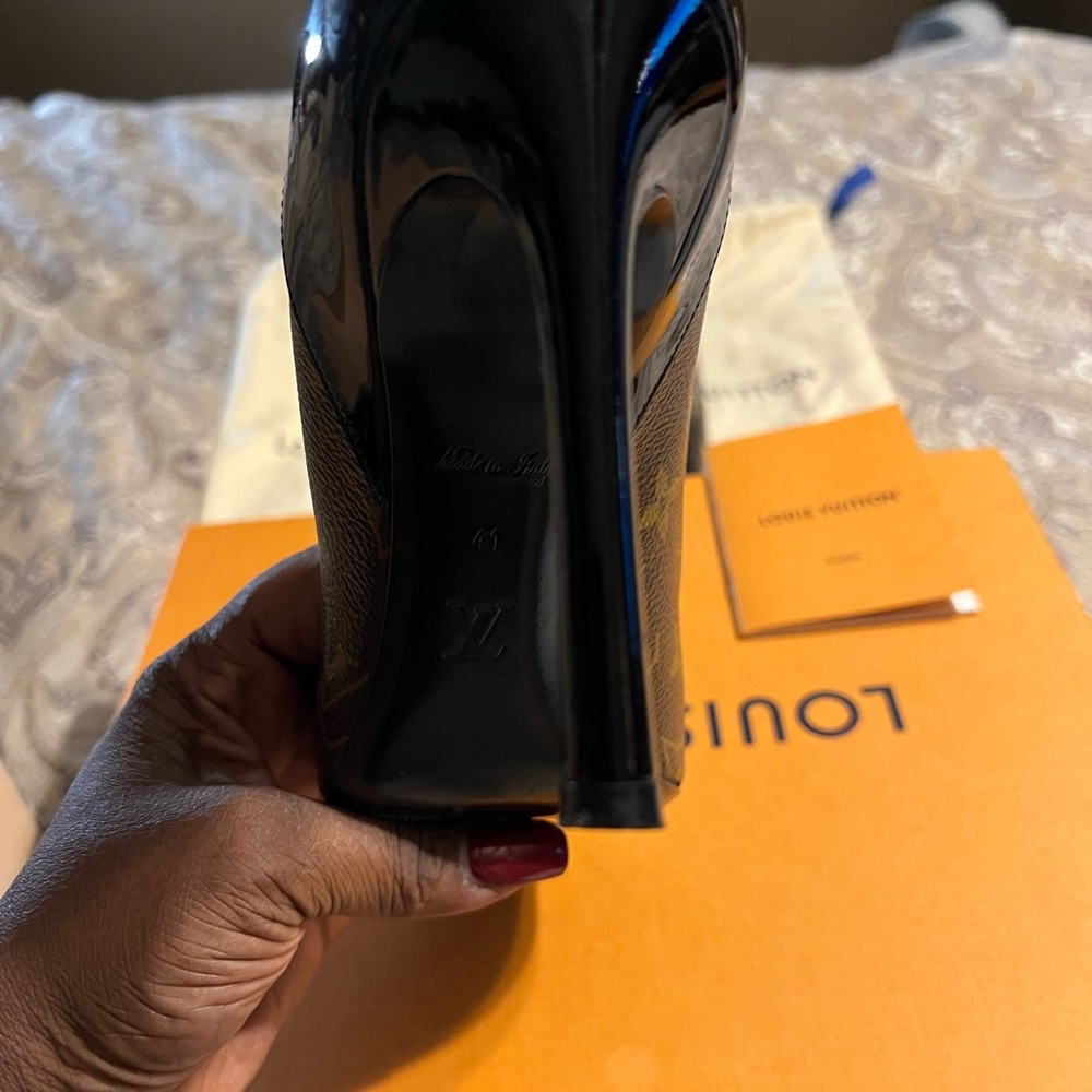 Louis Vuitton pumps - Picture 4 of 6